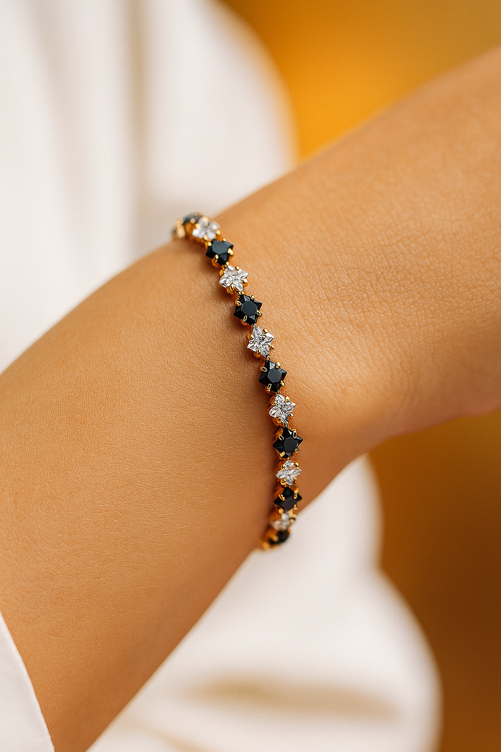 Black & Shine Anti Tarnish Braclete