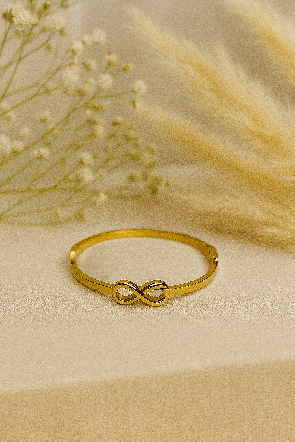 Infinite Aura Anti Tarnish Bracelet